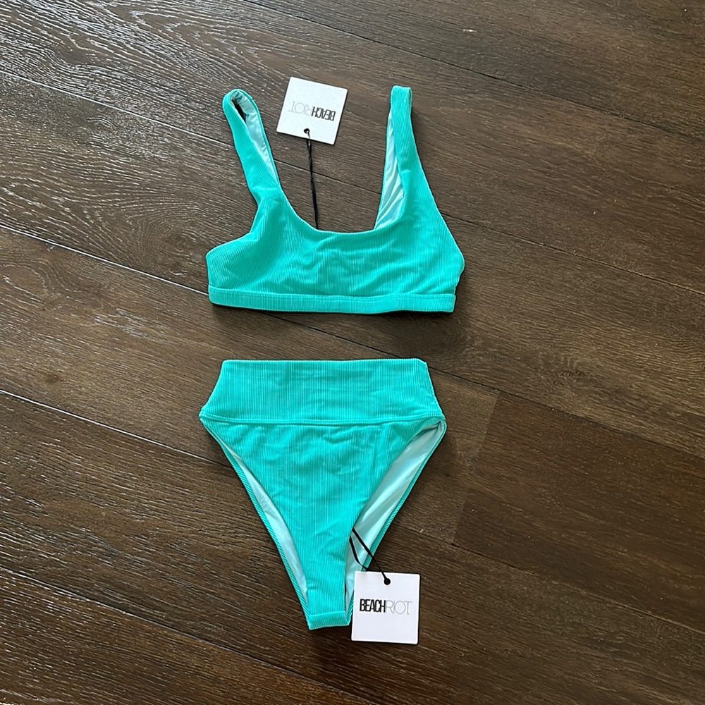 Beach riot new with tag teal bikini set